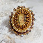 Ring Mme de Pompadour bestickt mit Perlmuttperlen, Swarovski-Kristall, eine sehr schöne Verführung